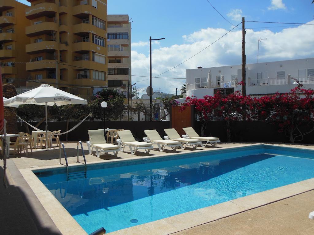 Apartamentos Es Cantó Playa d'en Bossa Exterior foto